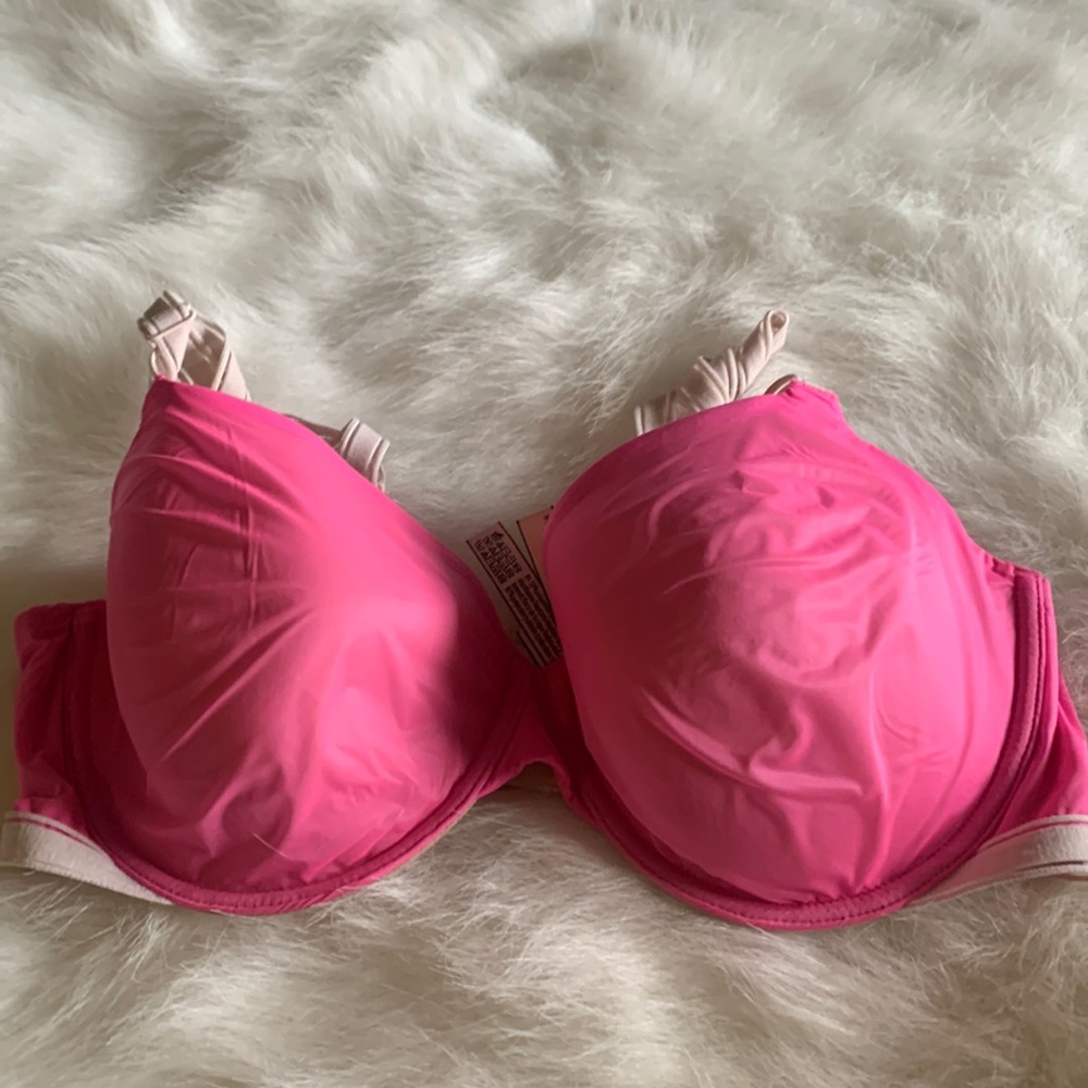 Victoria’s Secret pink t-shirt bra
